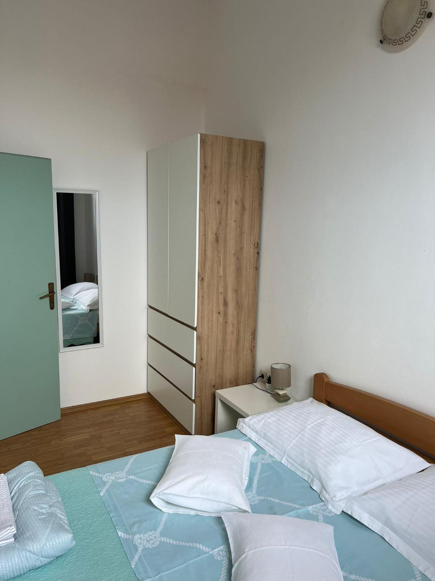 Apartments And Rooms Lorena 236 Rovinj Exteriör bild