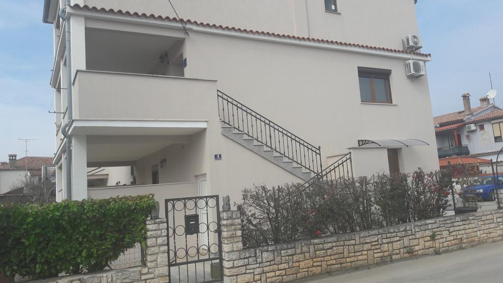 Apartments And Rooms Lorena 236 Rovinj Exteriör bild
